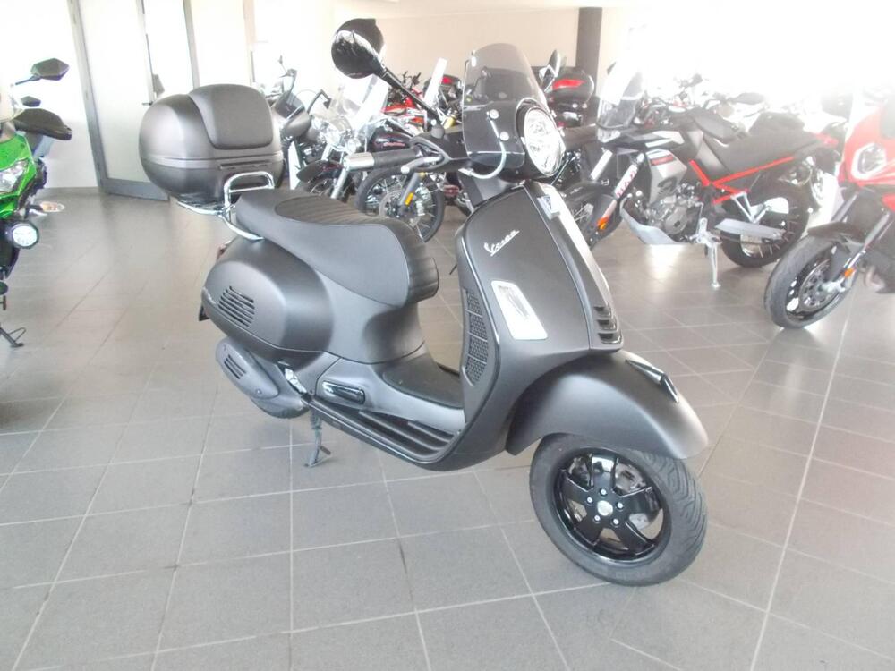 Vespa GTS 300 Super Notte (2018 - 20)