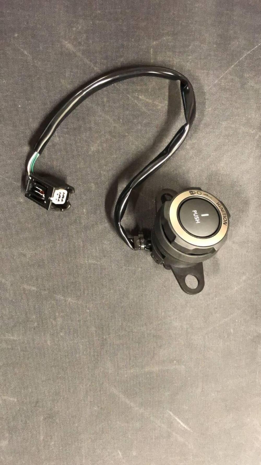 PULSANTE AVVIAMENTO PER HONDA CBR 1000 RR-R CODICE