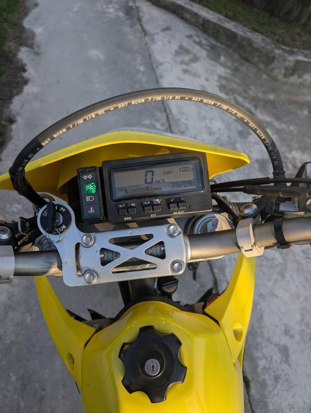 Suzuki DR-Z 400 SM Valenti Racing (2006 - 07) (4)