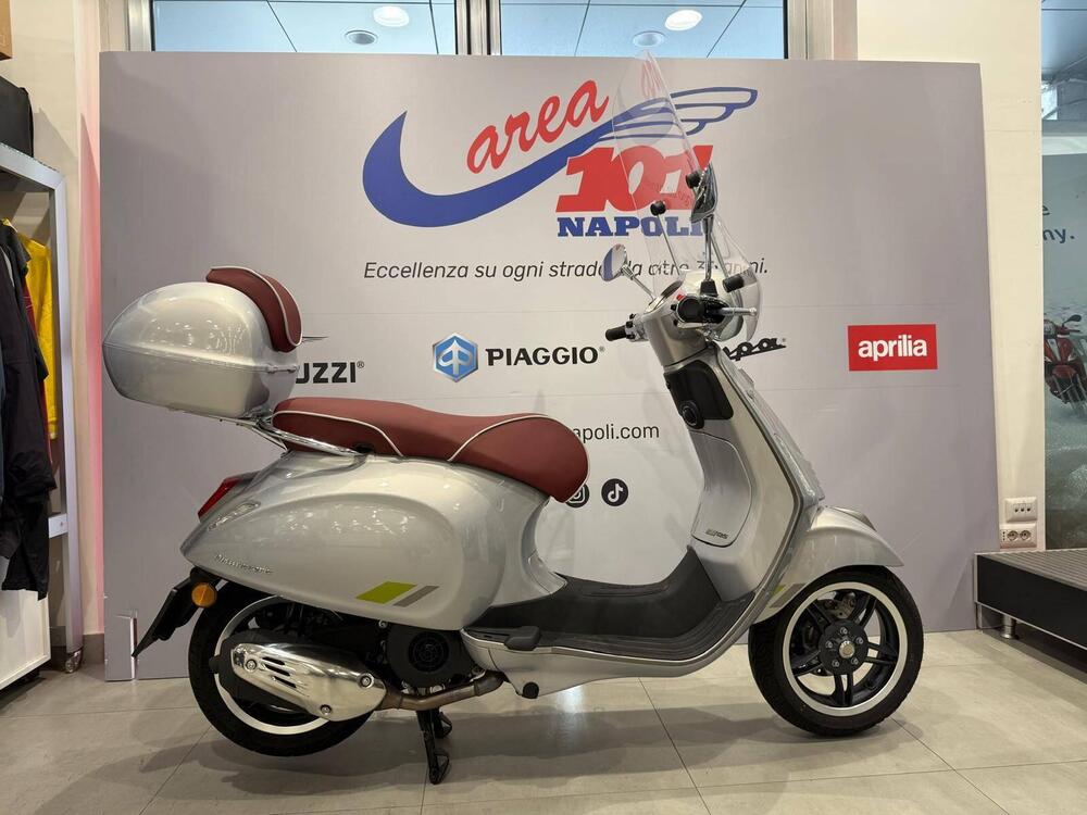 Vespa GTS 125 Super Tech (2025 - 26) (3)