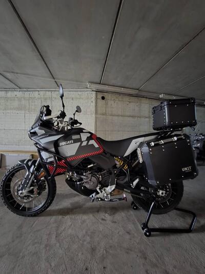 Ducati DesertX (2022 - 25) usata