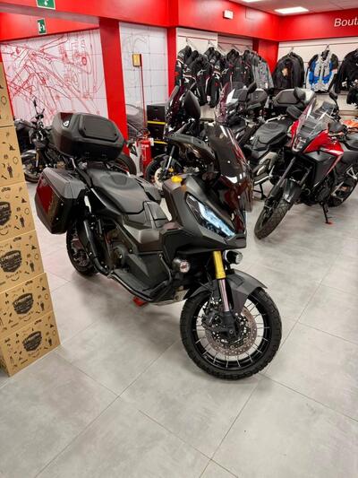 Honda X-ADV 750 DCT Travel (2021 - 24) usata