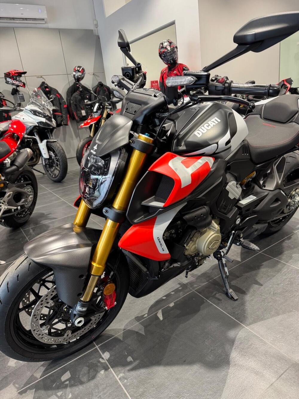 Ducati Diavel V4 RS (2026) (16)