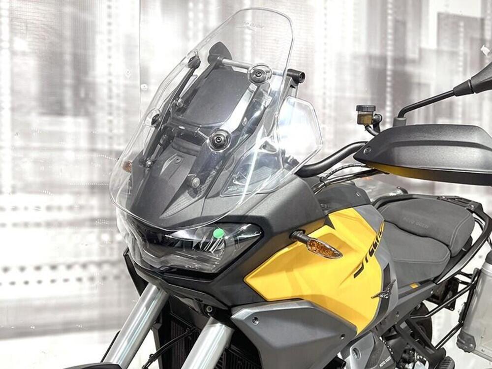 Moto Guzzi Stelvio (2024 - 26) (5)