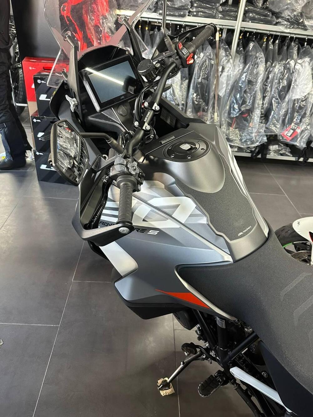 KTM 1290 Super Adventure S (2022 - 25) (7)