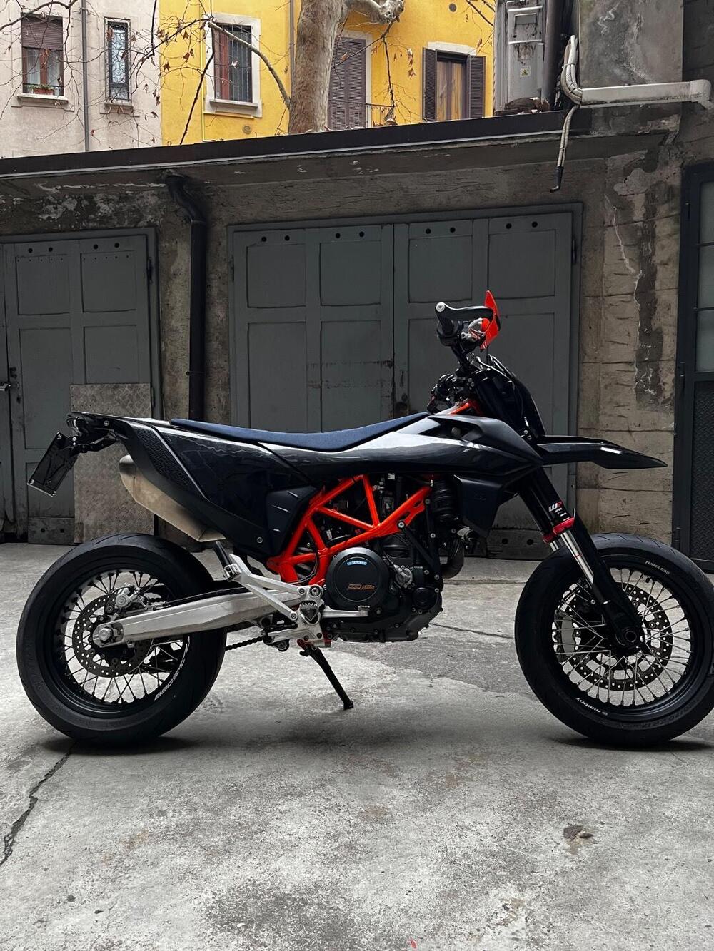 KTM 690 SMC R (2021 - 22)