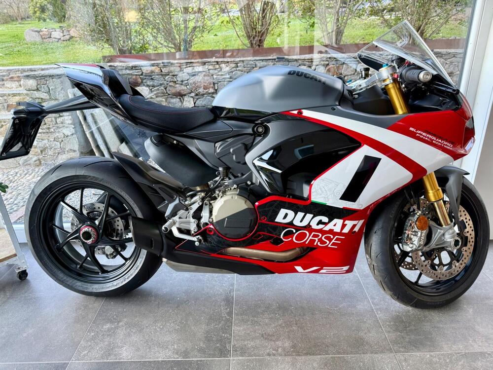 Ducati Panigale V2 Superquadro Final Edition (2024) (2)