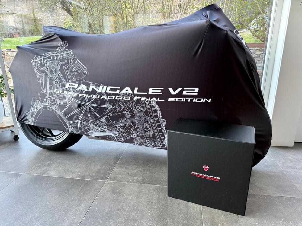 Ducati Panigale V2 Superquadro Final Edition (2024) (4)