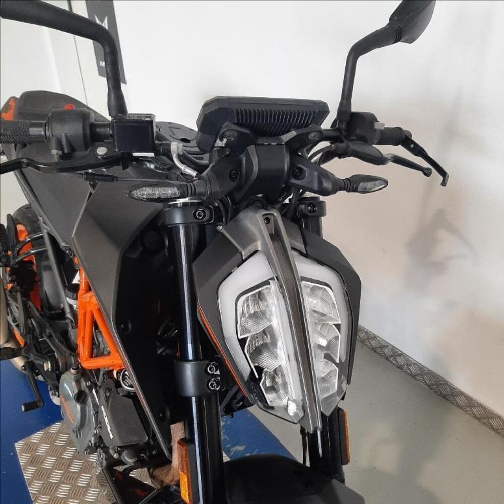 KTM 125 Duke (2021 - 23) (4)