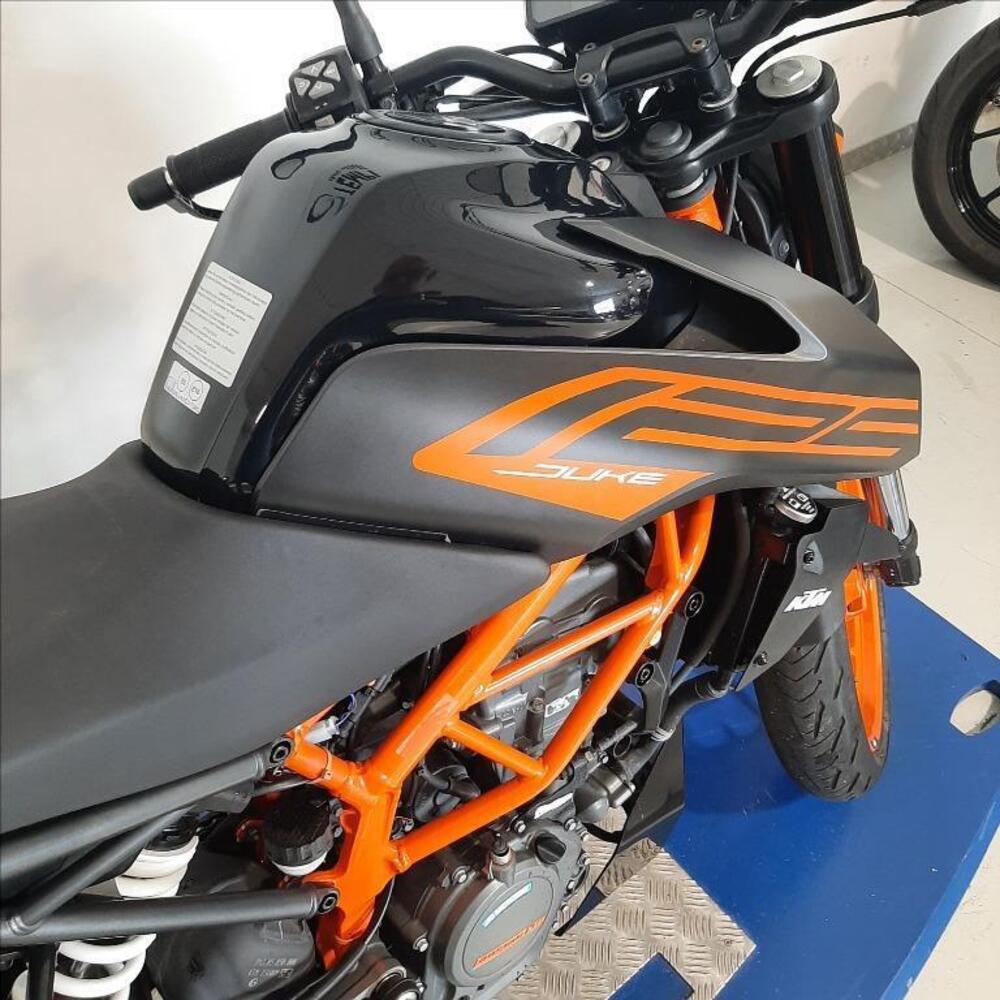 KTM 125 Duke (2021 - 23) (9)