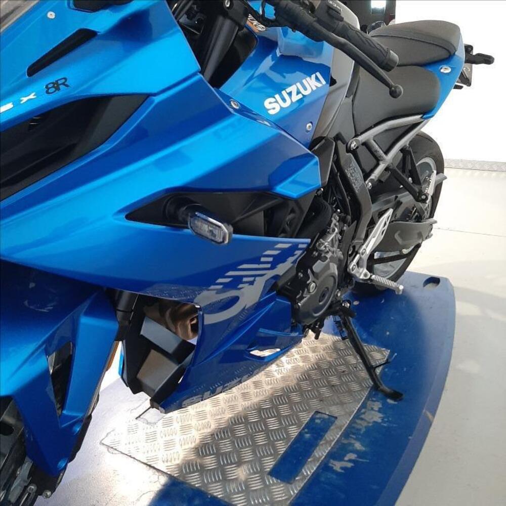 Suzuki GSX-8R (2024 - 26) (13)