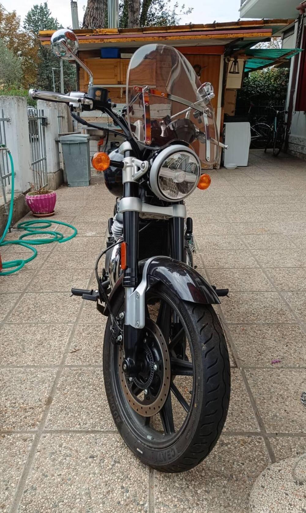 Royal Enfield Super Meteor 650 (2023 - 26) (7)