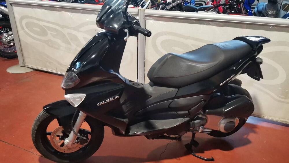 Gilera Runner 200 ST (4)