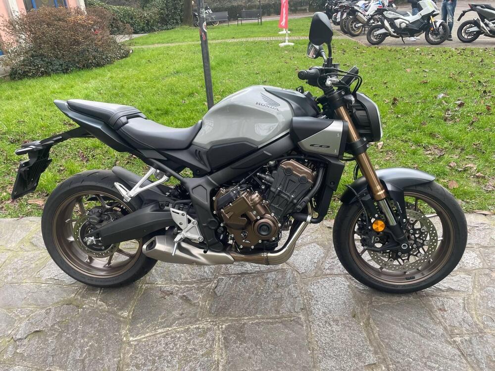 Honda CB 650 R E-Clutch (2024 - 26)