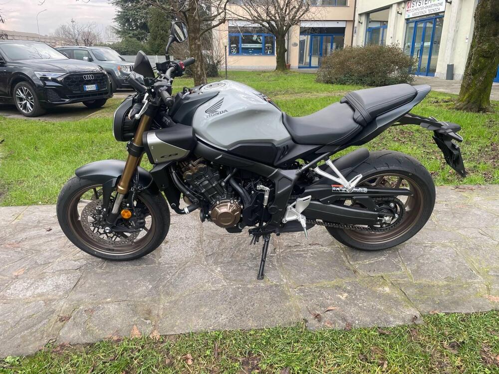 Honda CB 650 R E-Clutch (2024 - 26) (5)