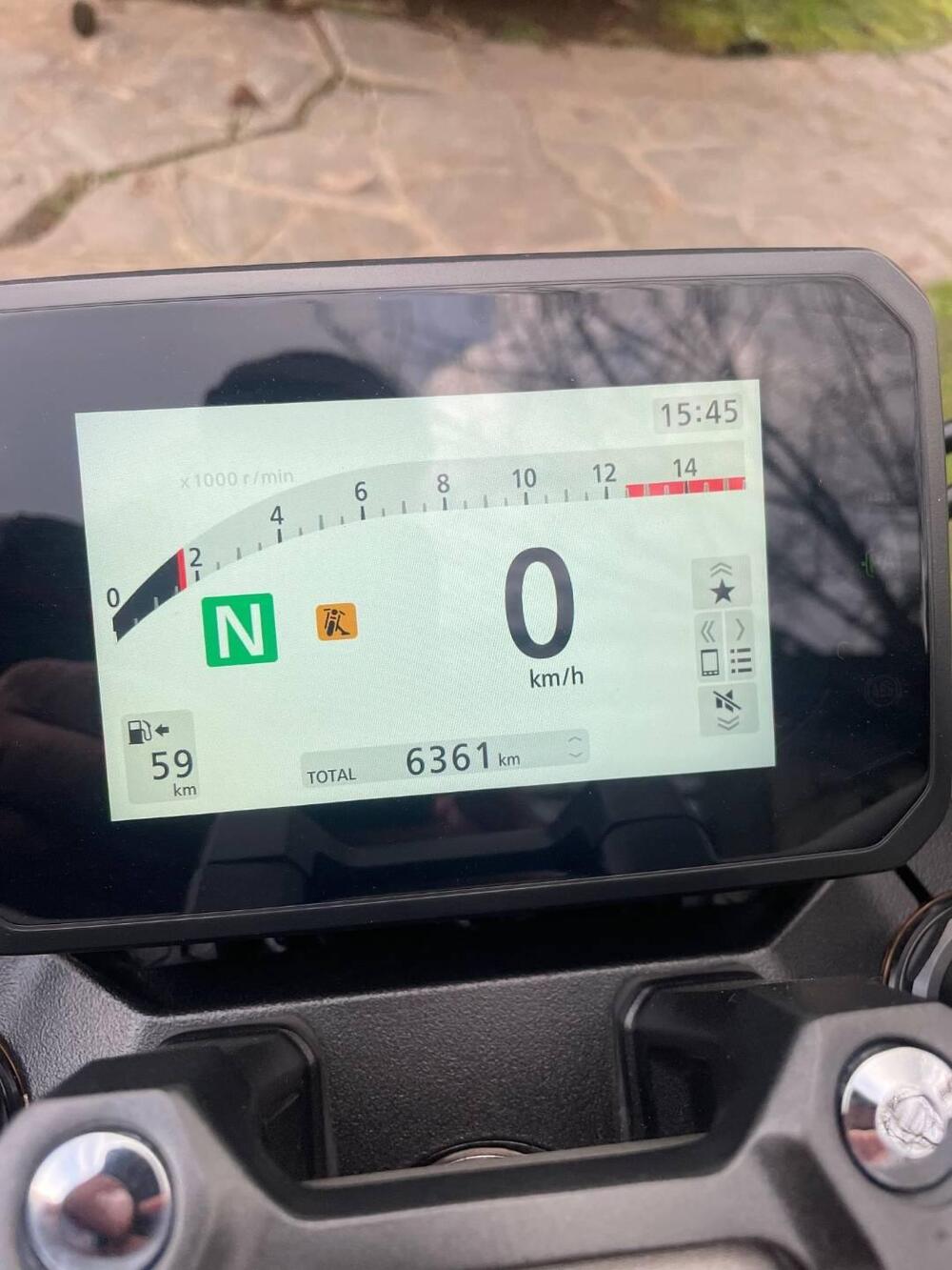 Honda CB 650 R E-Clutch (2024 - 26) (6)