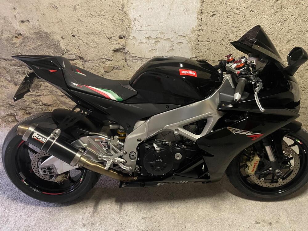 Aprilia RSV4 Factory APRC ABS (2011 - 15)