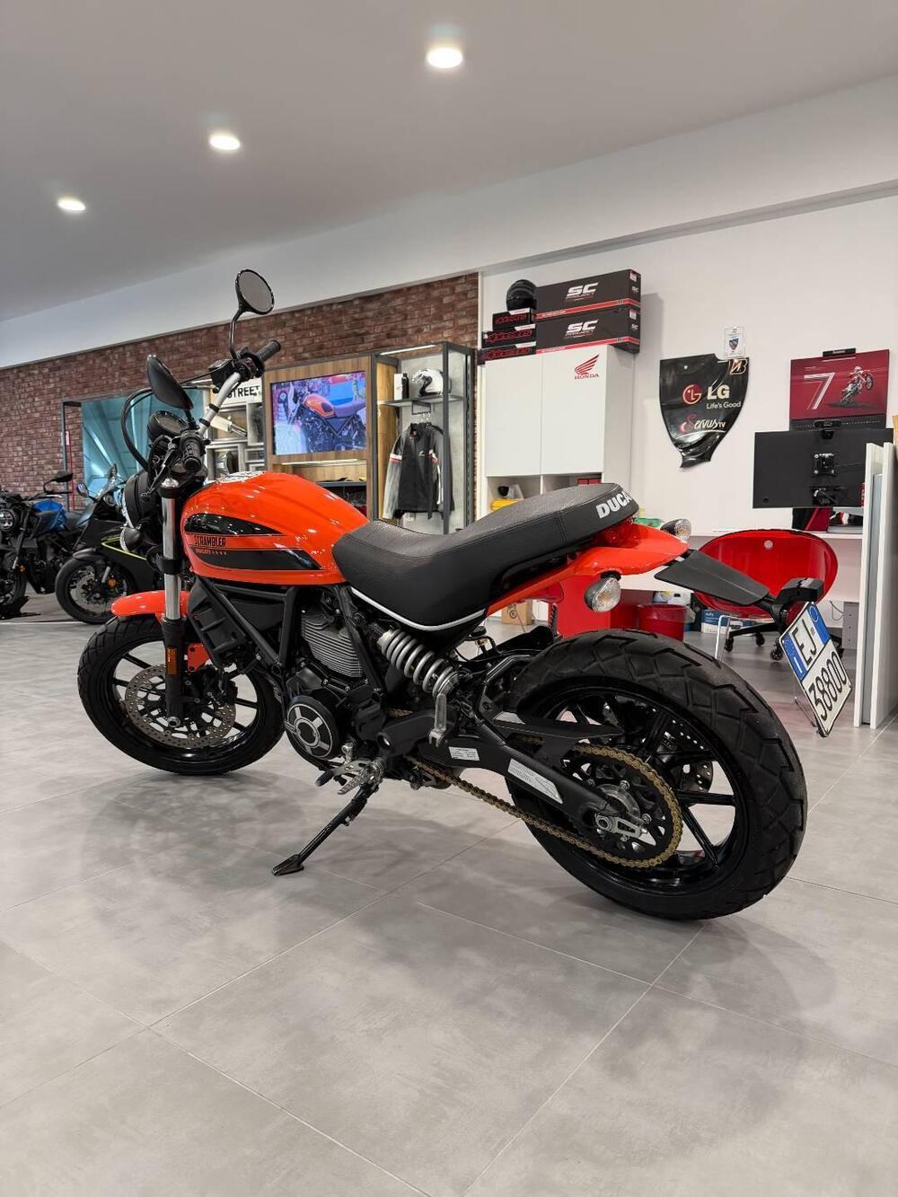 Ducati Scrambler 400 Sixty 2 (2016 - 21) (4)