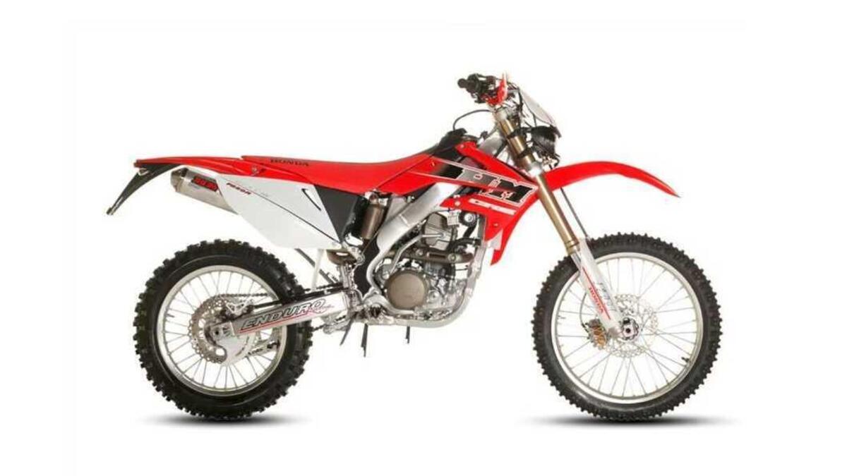 HM CRE 250 R (2008)