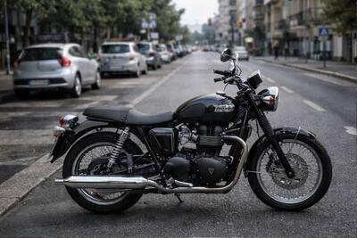 Triumph Bonneville T100 (2008 - 16) usata