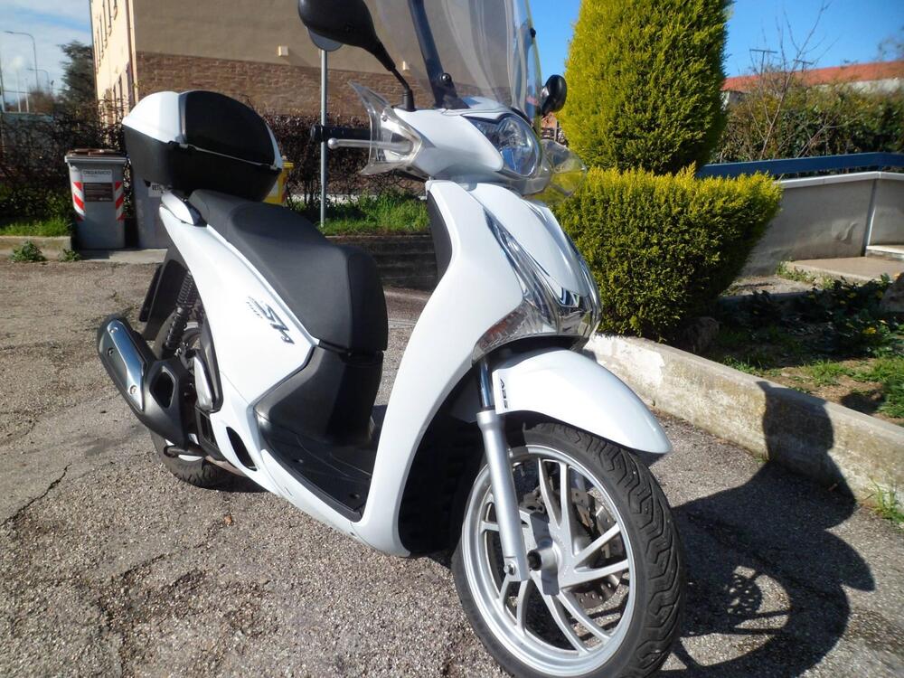 Honda SH 150 i ABS (2013 - 16) (2)