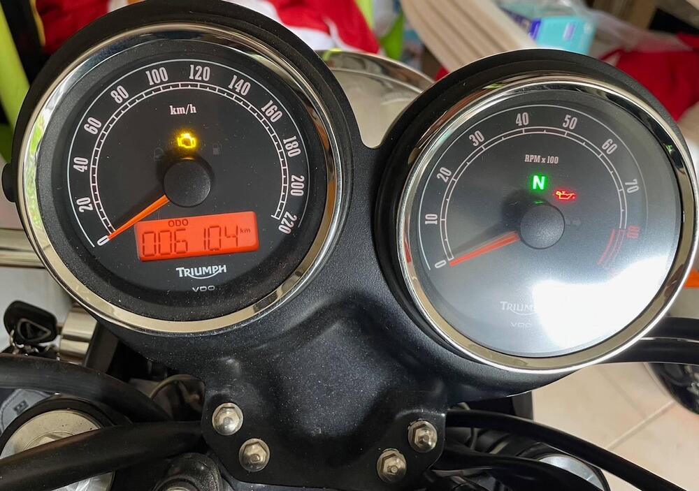 Triumph Bonneville T100 (2008 - 16) (10)