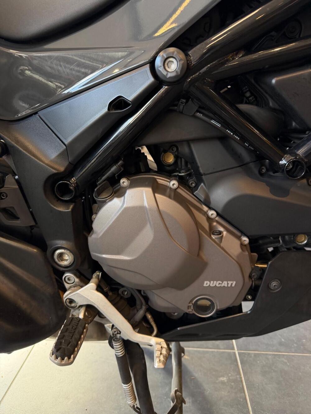 Ducati Multistrada V2 S (2022 - 24) (14)