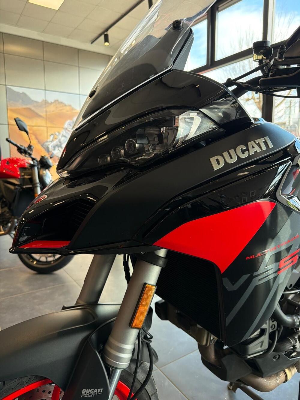 Ducati Multistrada V2 S (2022 - 24) (18)