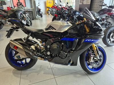 Yamaha YZF R1M (2020 - 25) usata
