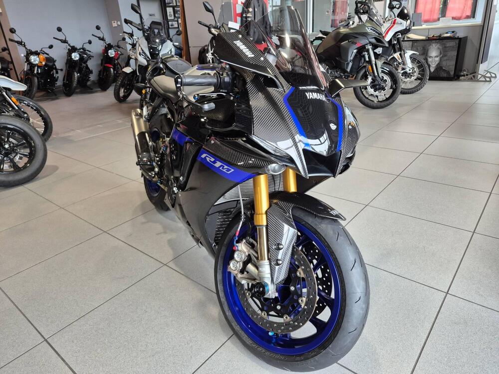 Yamaha YZF R1M (2020 - 25) (2)