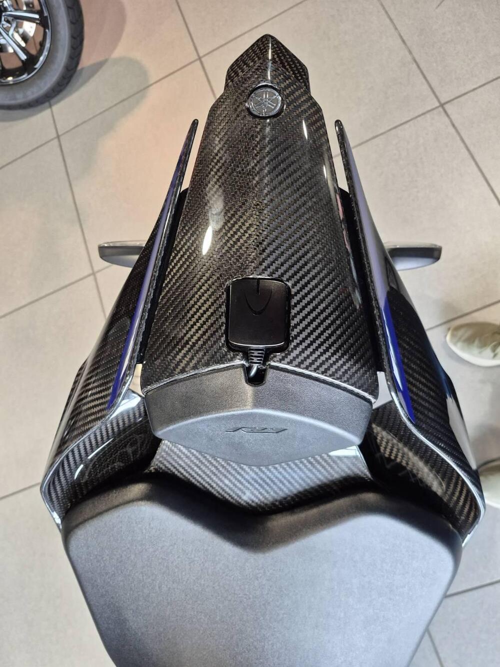 Yamaha YZF R1M (2020 - 25) (6)