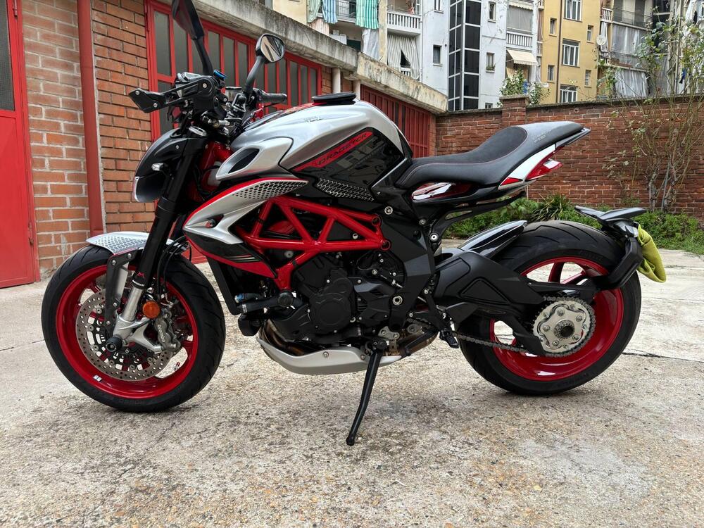 MV Agusta Dragster 800 RC SCS (2022 - 25) (5)