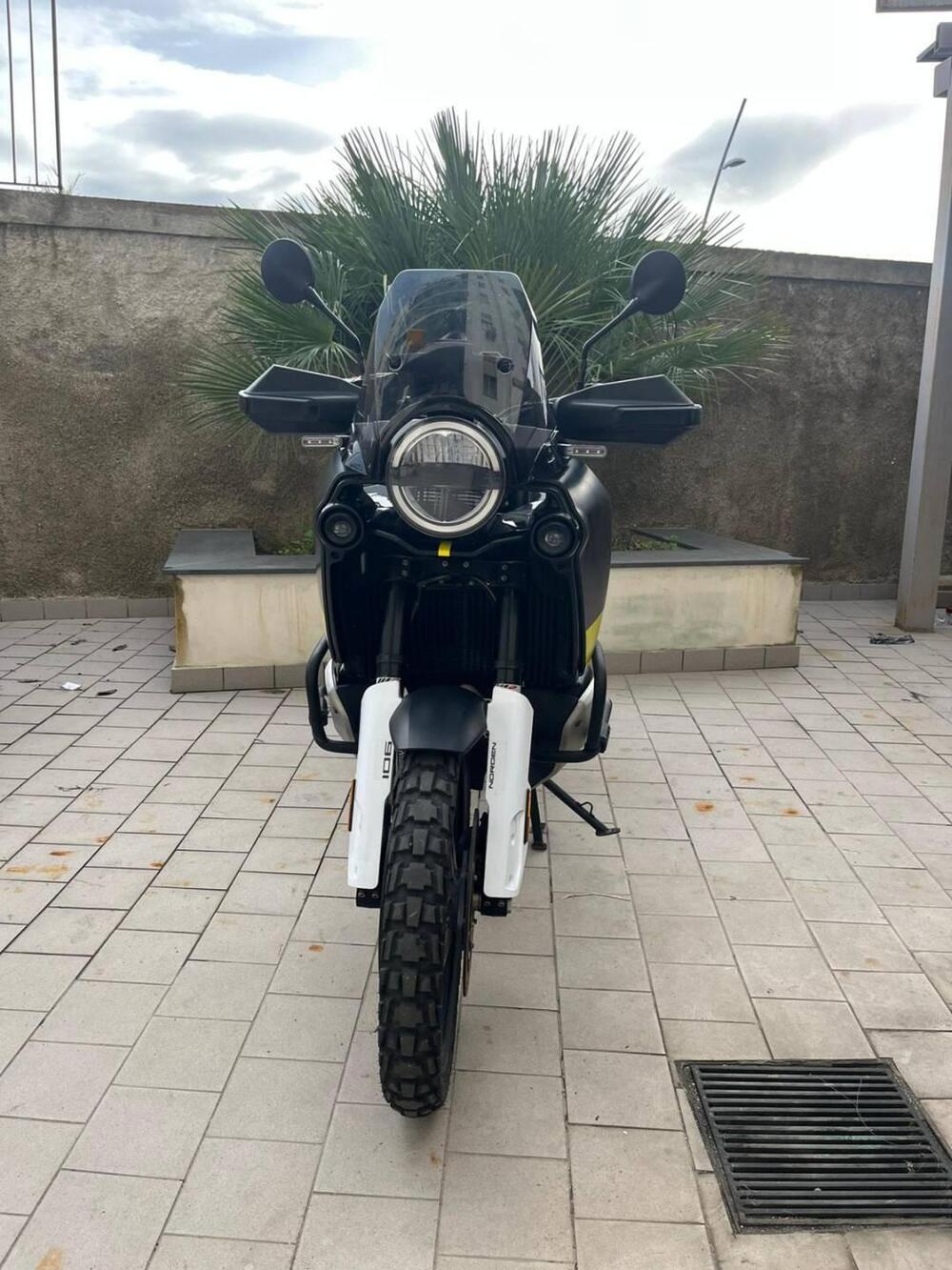 Husqvarna Norden 901 (2022 - 26) (4)