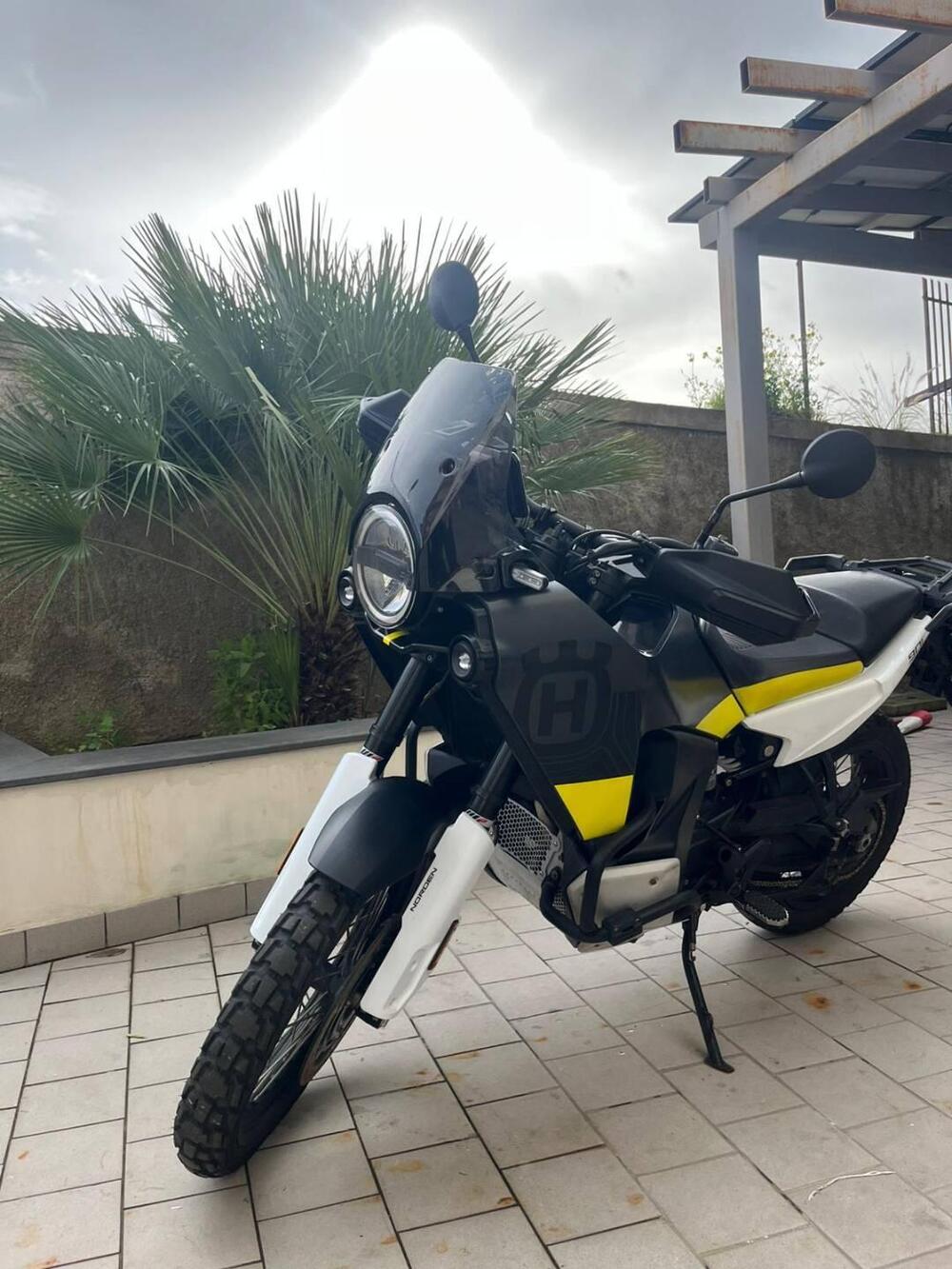 Husqvarna Norden 901 (2022 - 26) (5)