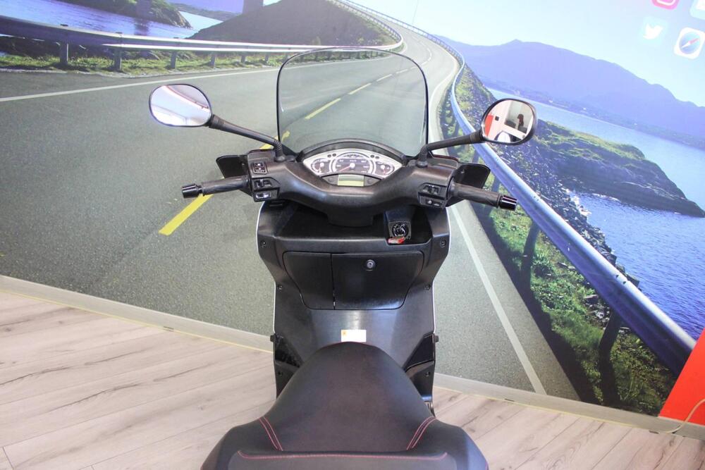 Yamaha X-Max 250 (2007 - 09) (20)