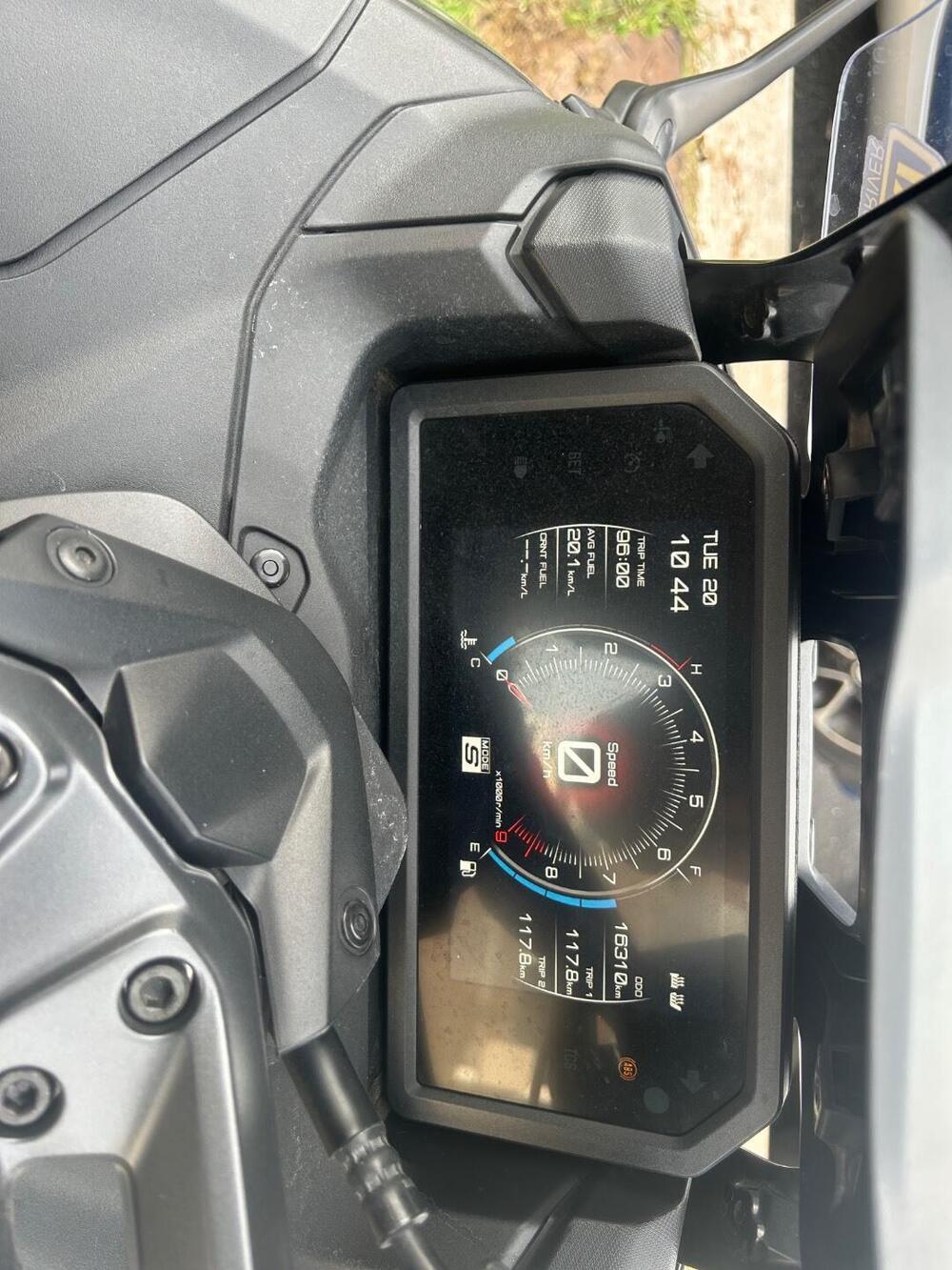 Yamaha T-Max 560 Tech Max (2022 - 24) (5)