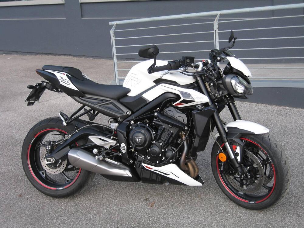 Triumph Street Triple 765 R (2023 - 26)