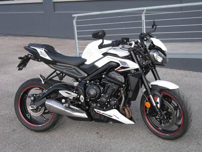 Triumph Street Triple 765 R (2023 - 26) usata