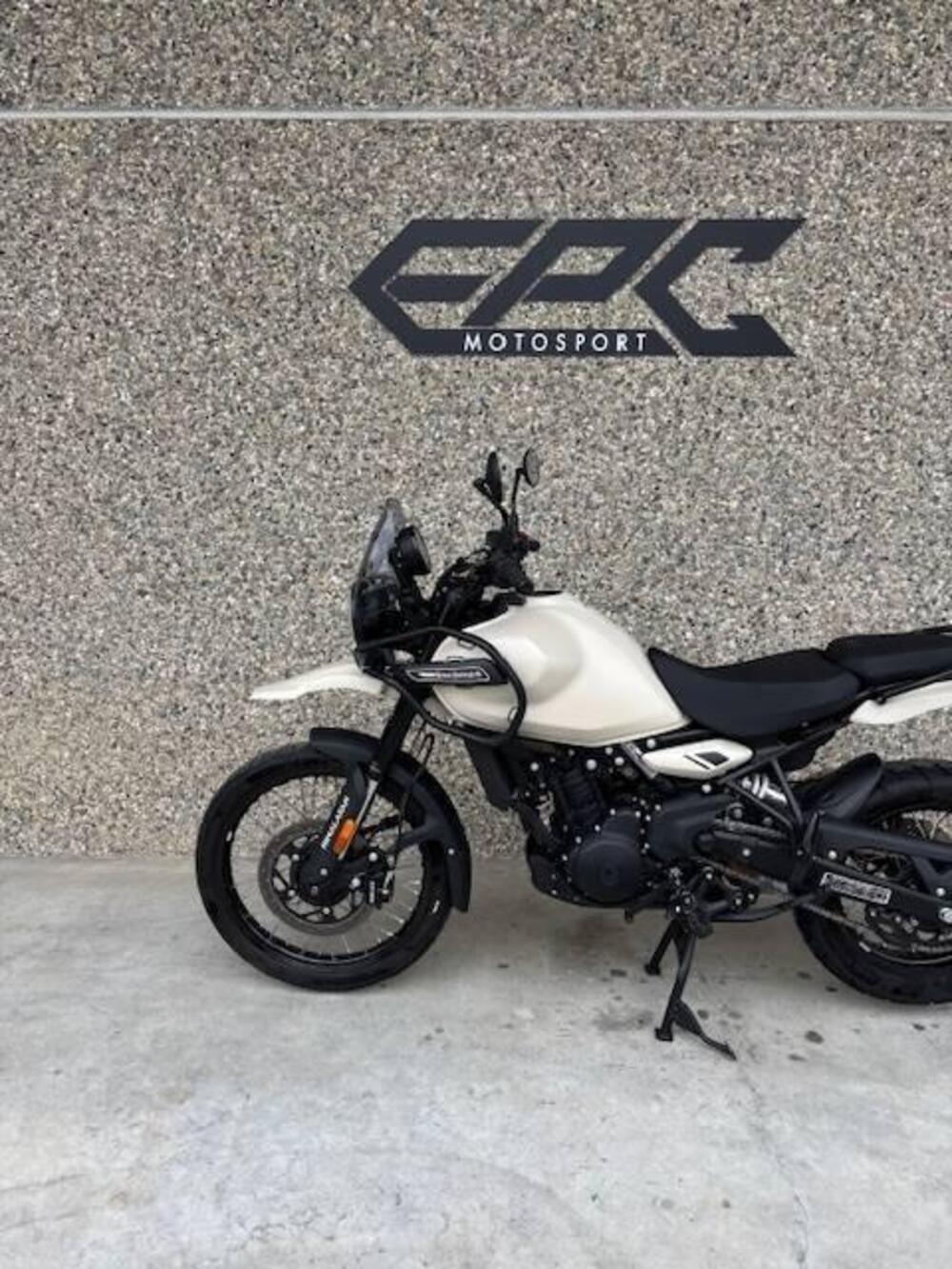 Royal Enfield Himalayan 450 (2024 - 26) (3)