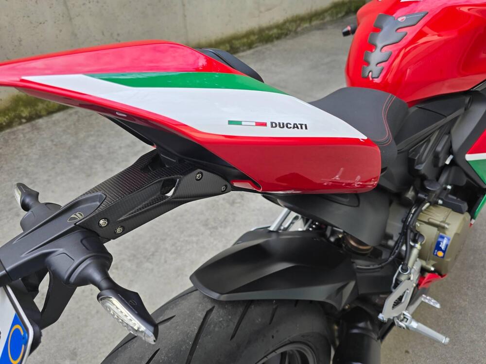 Ducati Panigale V2 Bayliss 1st Championship 20th Anniversary (2021 - 24) (10)