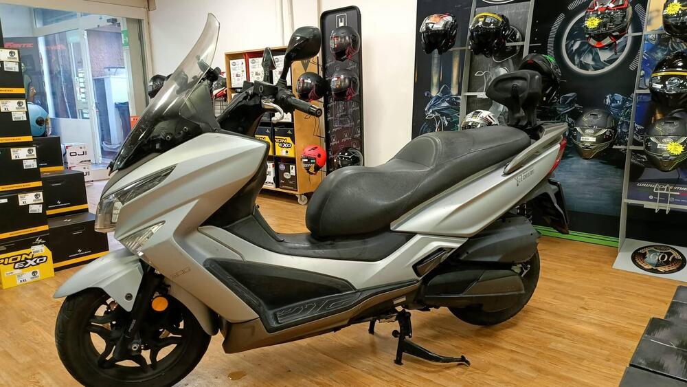 Kymco X-Town 300i ABS (2016 - 20) (4)