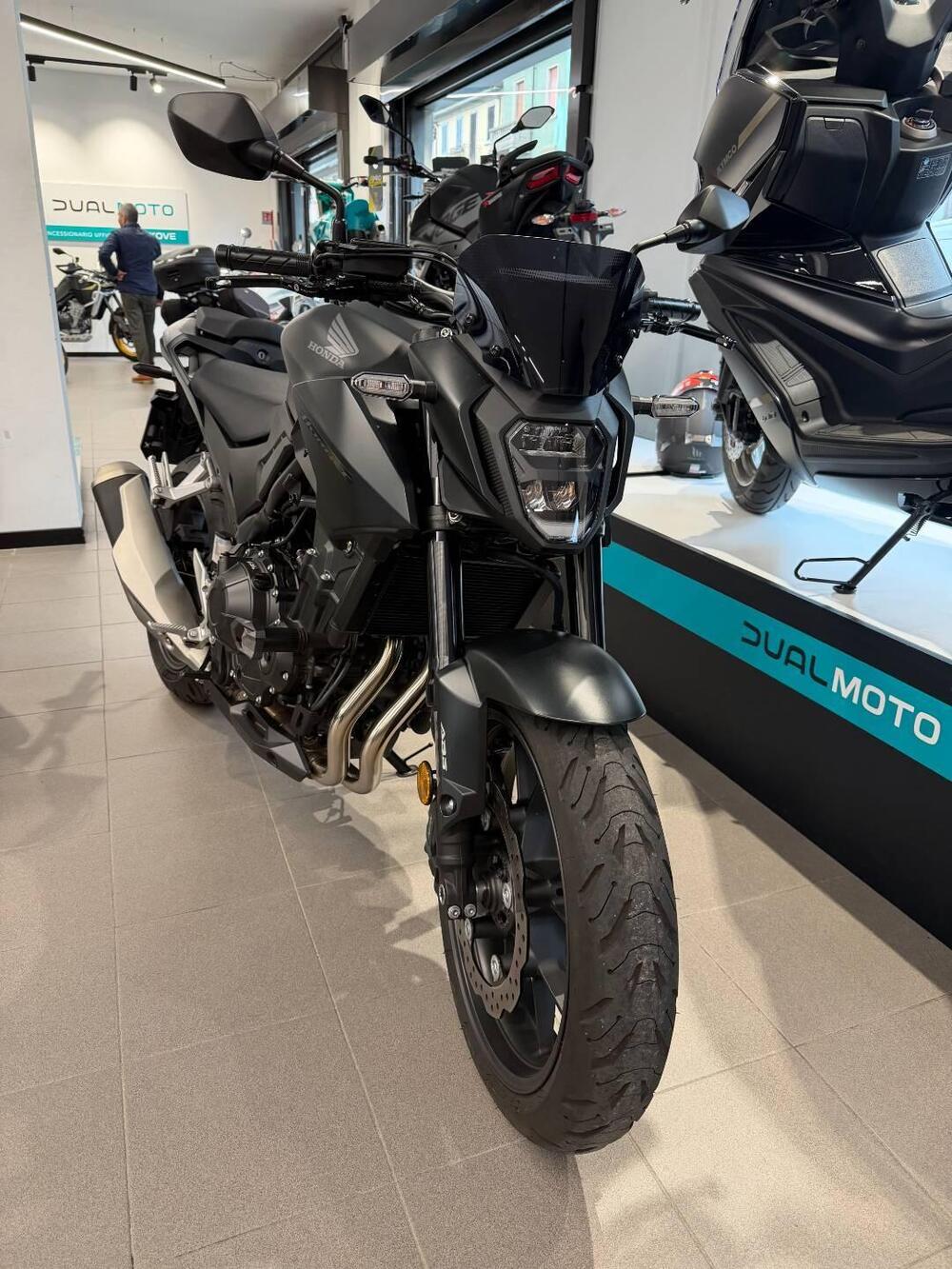 Honda CB 500 Hornet (2024 - 25) (2)