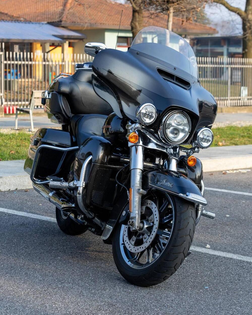 Harley-Davidson 114 Electra Glide Ultra Limited (2019) - FLHTK (4)