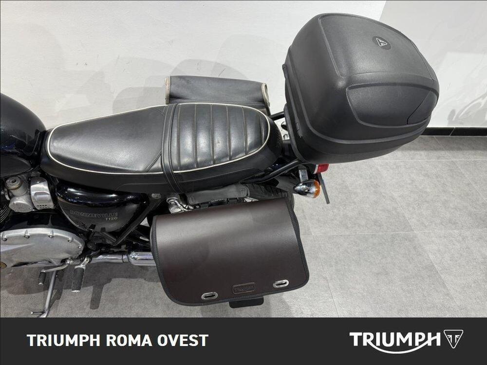 Triumph Bonneville T120 (2021 - 25) (11)