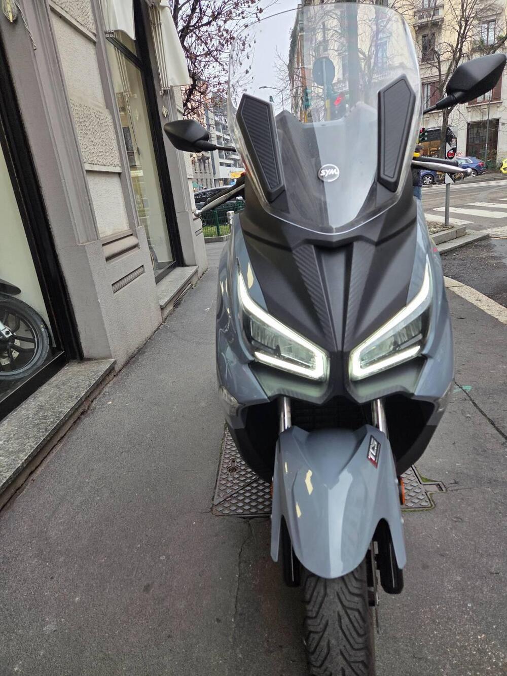 Sym Joymax 300 Z+ (2021 - 24) (5)