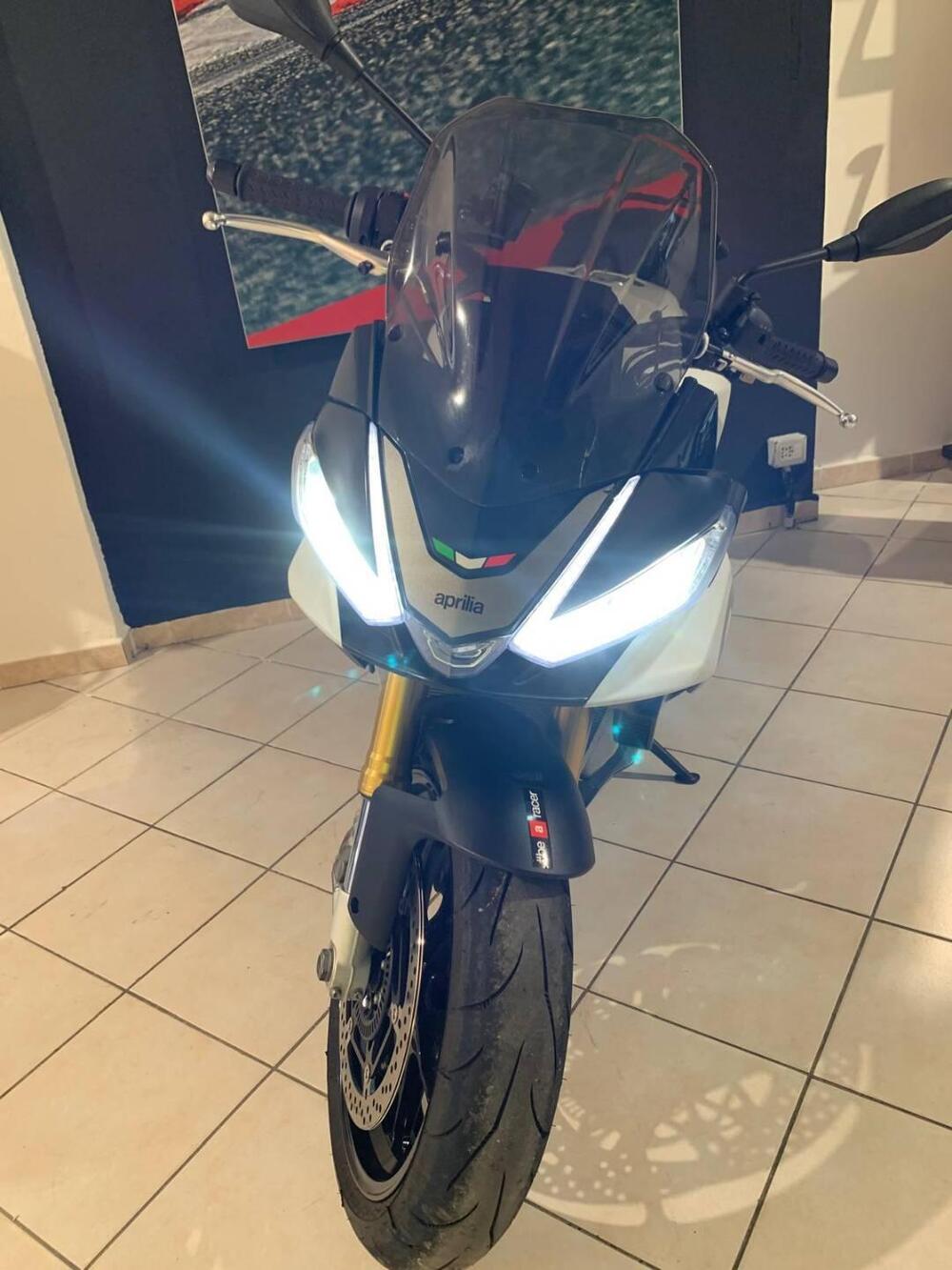 Aprilia Tuono V4 (2021 - 24) (3)