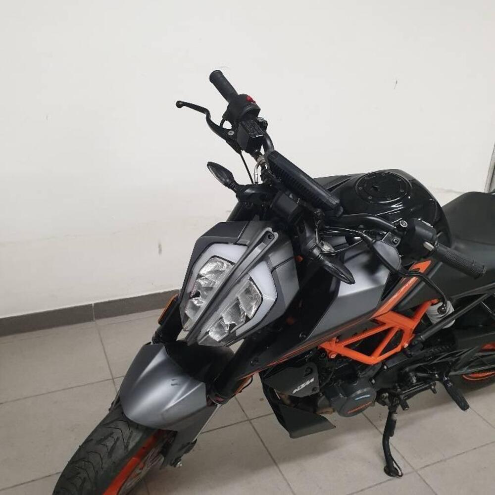 KTM 125 Duke (2021 - 23) (3)
