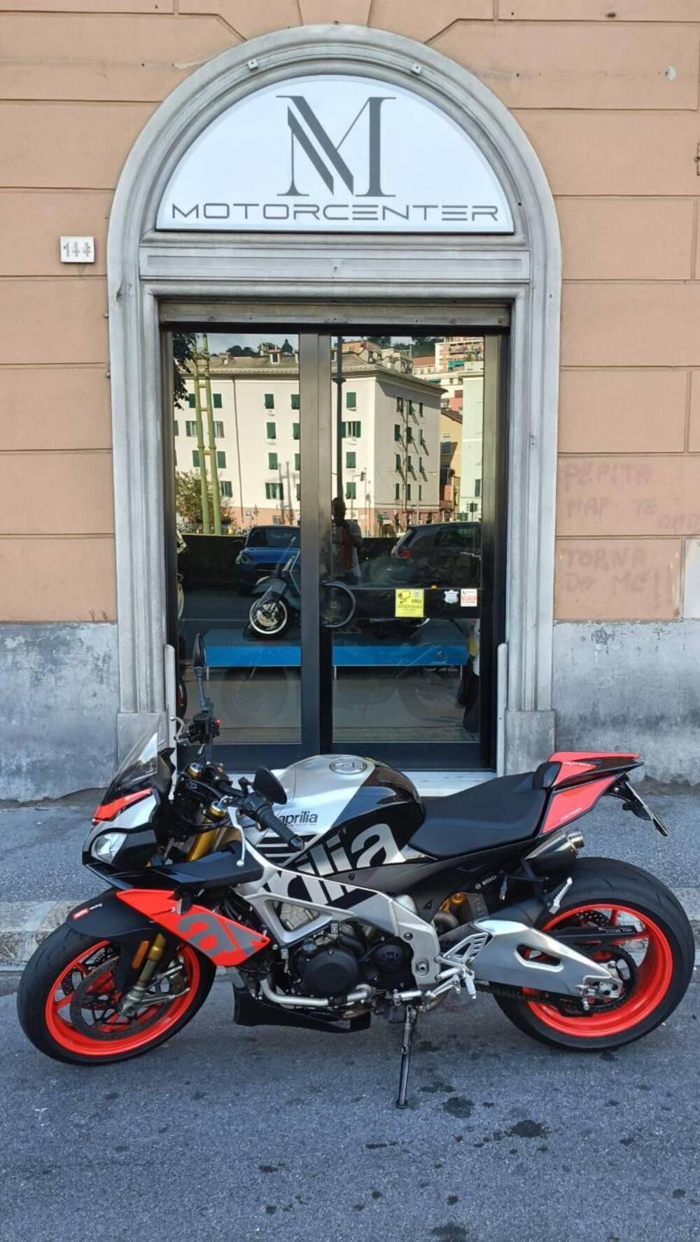 Aprilia Tuono V4 Factory (2017 - 18) (2)