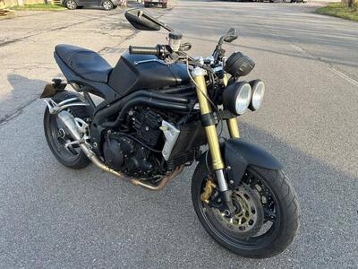 Triumph Speed Triple 1050 (2005 - 11) usata