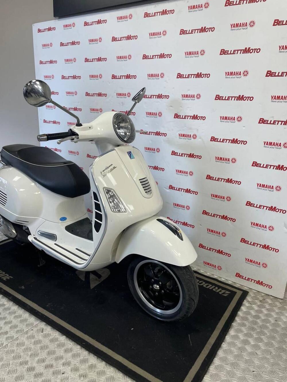 Vespa GTS 300 Super (2008 - 16) (6)